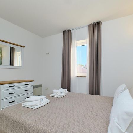 Apartments Divna Mali Lošinj Εξωτερικό φωτογραφία
