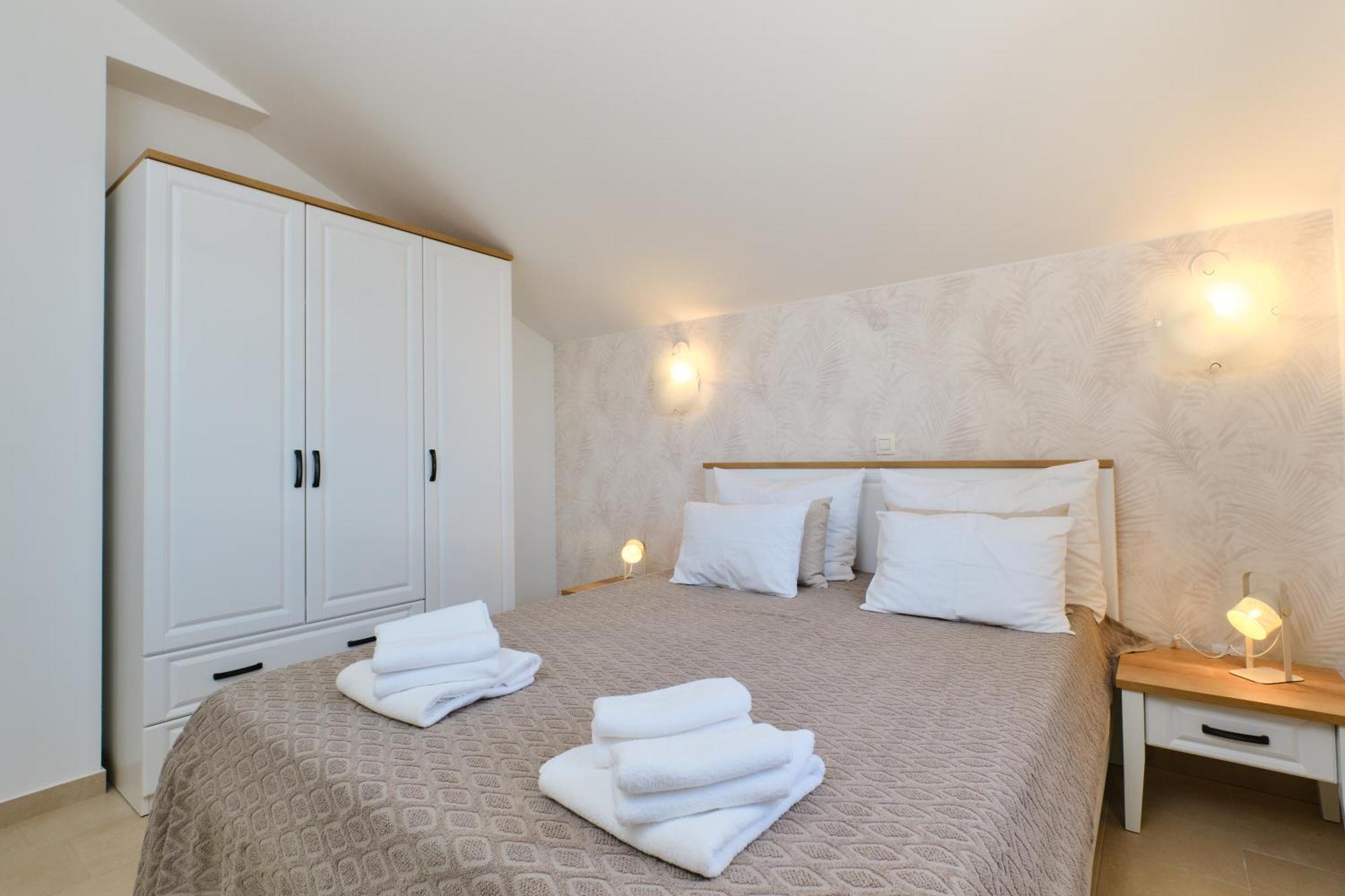 Apartments Divna Mali Lošinj Εξωτερικό φωτογραφία